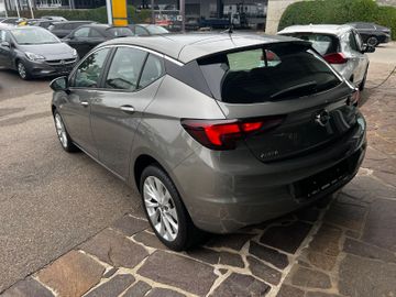 Bild 18 Opel Astra - SHZ | LHZ | PDC vo. u. hi.