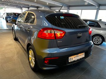 Bild 5 Kia Rio - Klima | PDC hinten | Tempomat