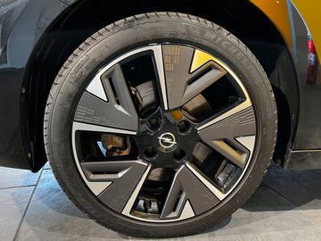 Bild 8 Opel Corsa Corsa-e Ultimate - S/LHZ | RFK | 11 kW | Pano