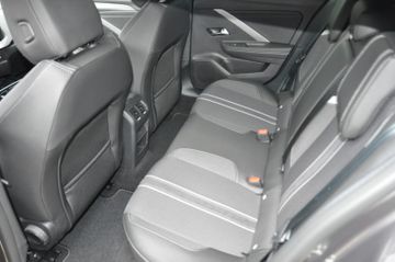 Bild 9 Opel Astra 1,2 GS Line +SHZ+LHZ+KAMERA+NAVI+PDC